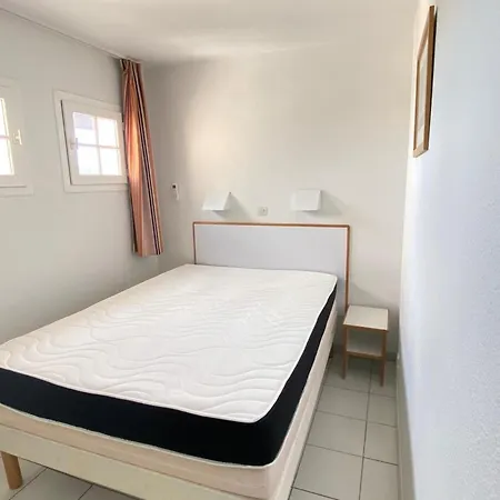 T2 Climatise Avec Piscine Et Parking Securise - Fr-1-504-684 Apartment
